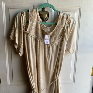 Jessica Simpson maternity